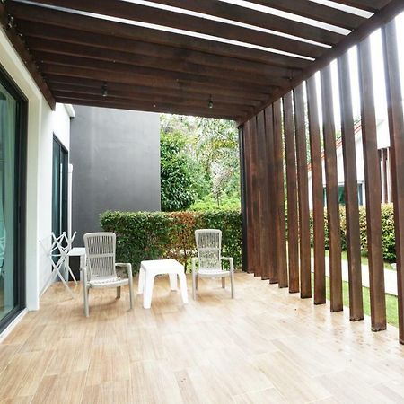 Sea Space Villa Phuket Rawai Exterior photo