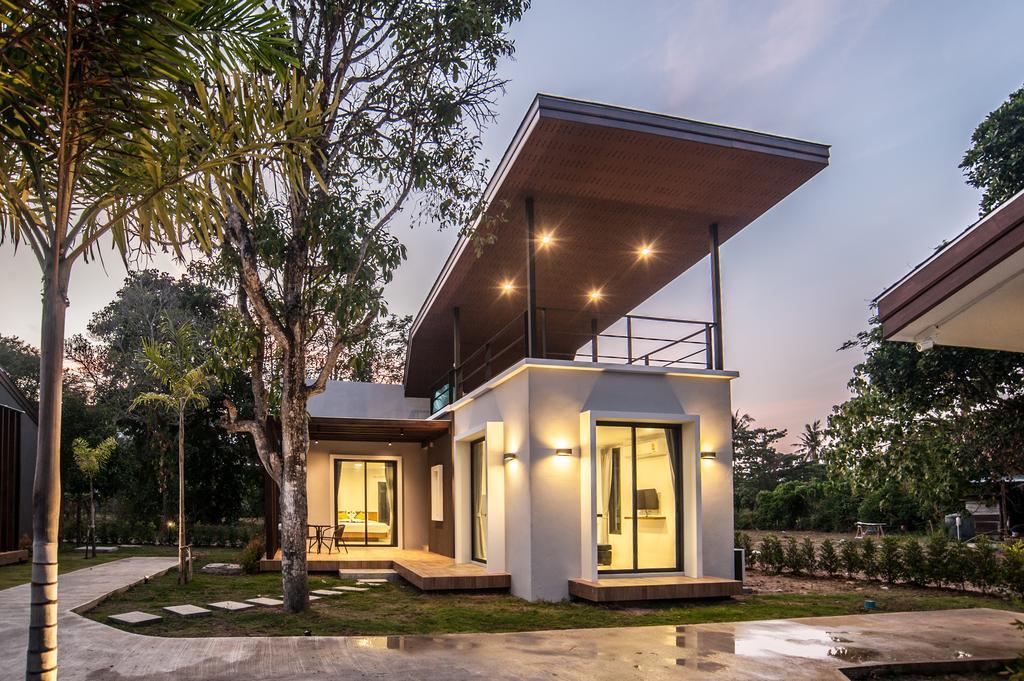 Sea Space Villa Phuket Rawai Exterior photo