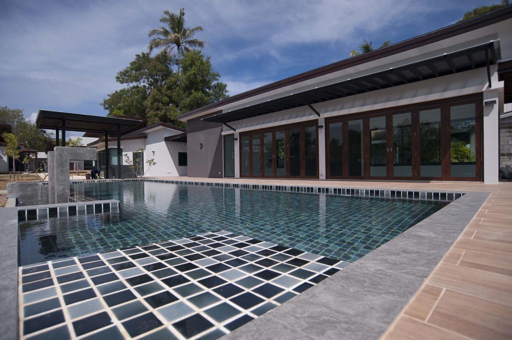 Sea Space Villa Phuket Rawai Exterior photo