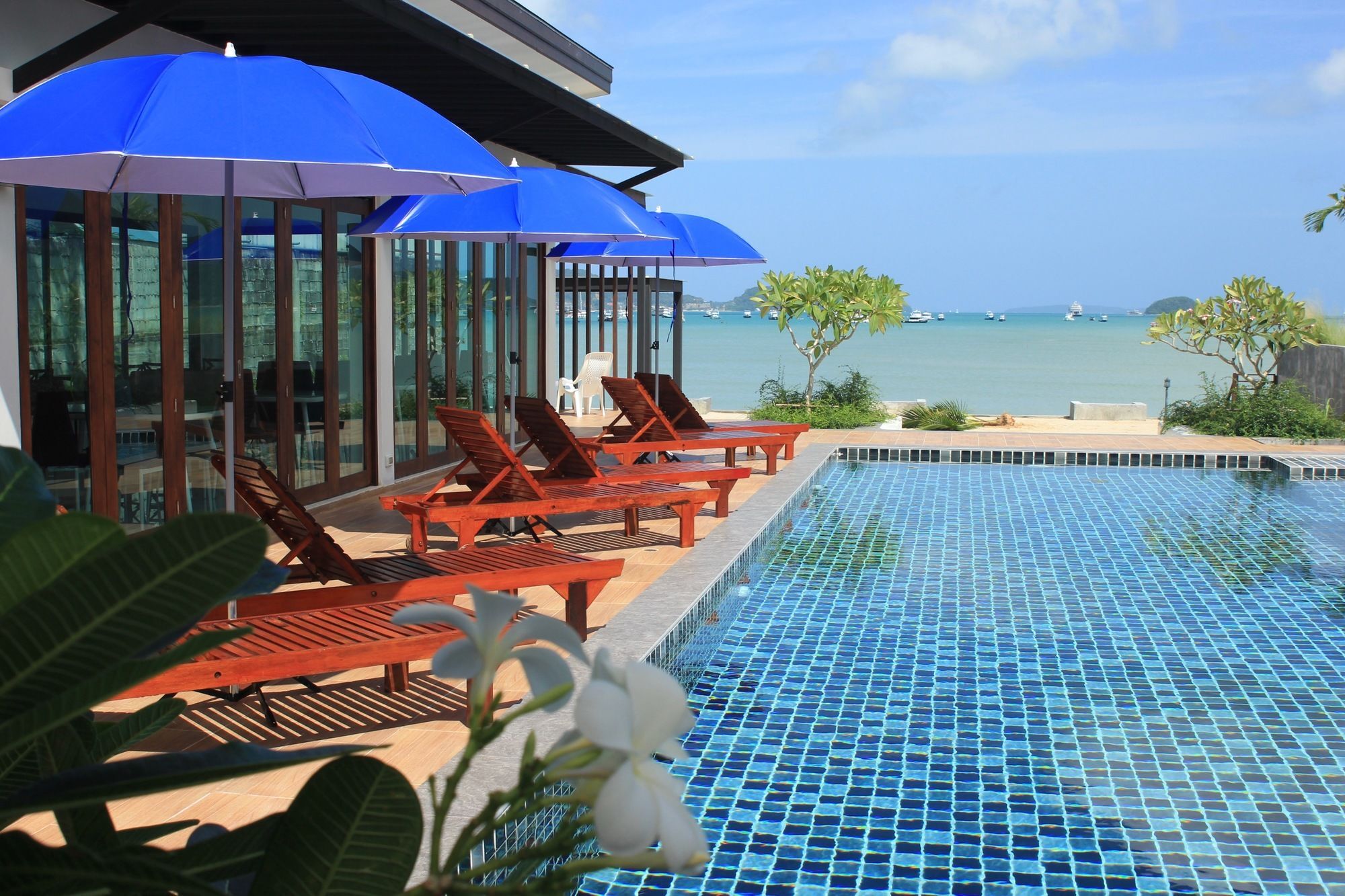 Sea Space Villa Phuket Rawai Exterior photo